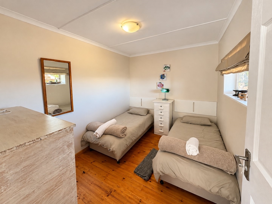 3 Bedroom Property for Sale in Outeniquasbosch Western Cape